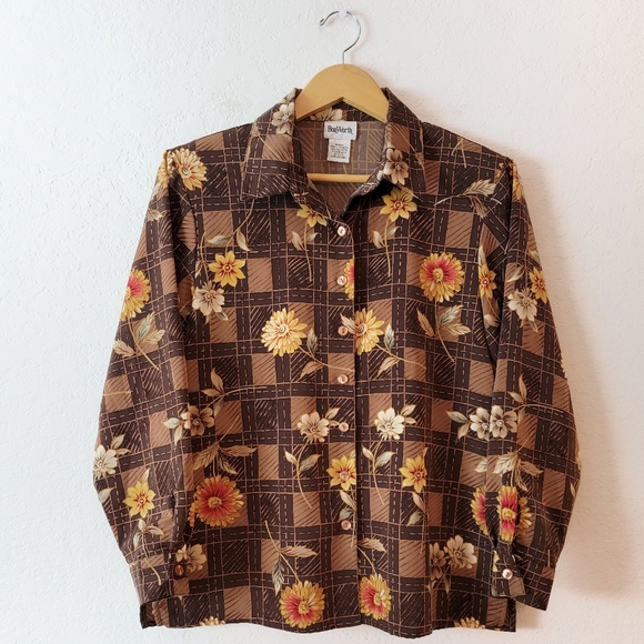 SOLD - Picture 3 of 16